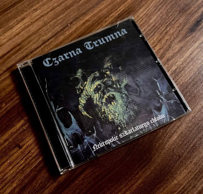 Czarna Trumna - Nekropolie szkarłatnego chłodu - black metal news